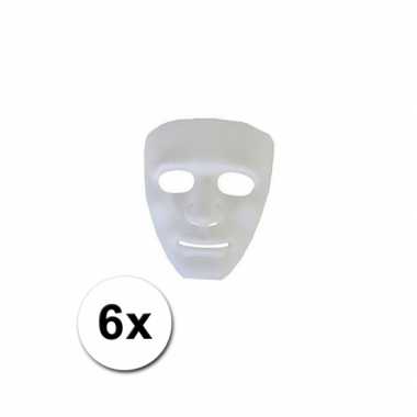 6 witte maskers voor volwassenen